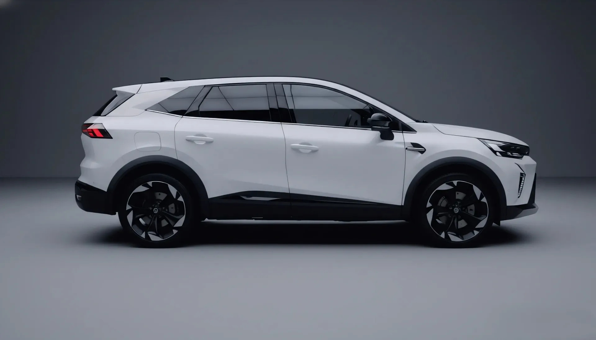 O perfil lateral possui elementos diferenciadores, como as jantes de liga leve de 18 polegadas.